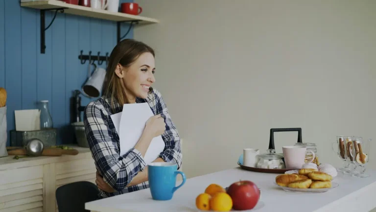 Czym jest emocjonalne jedzenie i jak je przerwać?
